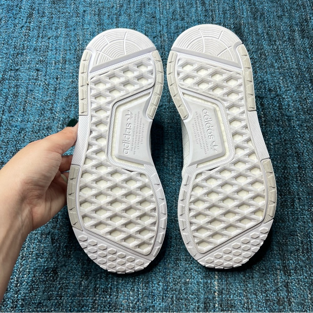 Adidas NMD V3 Sneakers in White Iridescent GX5698 Size Youth 5.5 or Women's 7 - Picture 7 of 8
